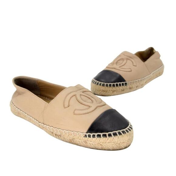 Chanel Espadrille 37 Large Cc Monogram 37 Leather Cap Toe Flats CC-0803N-0002 - Picture 2 of 11